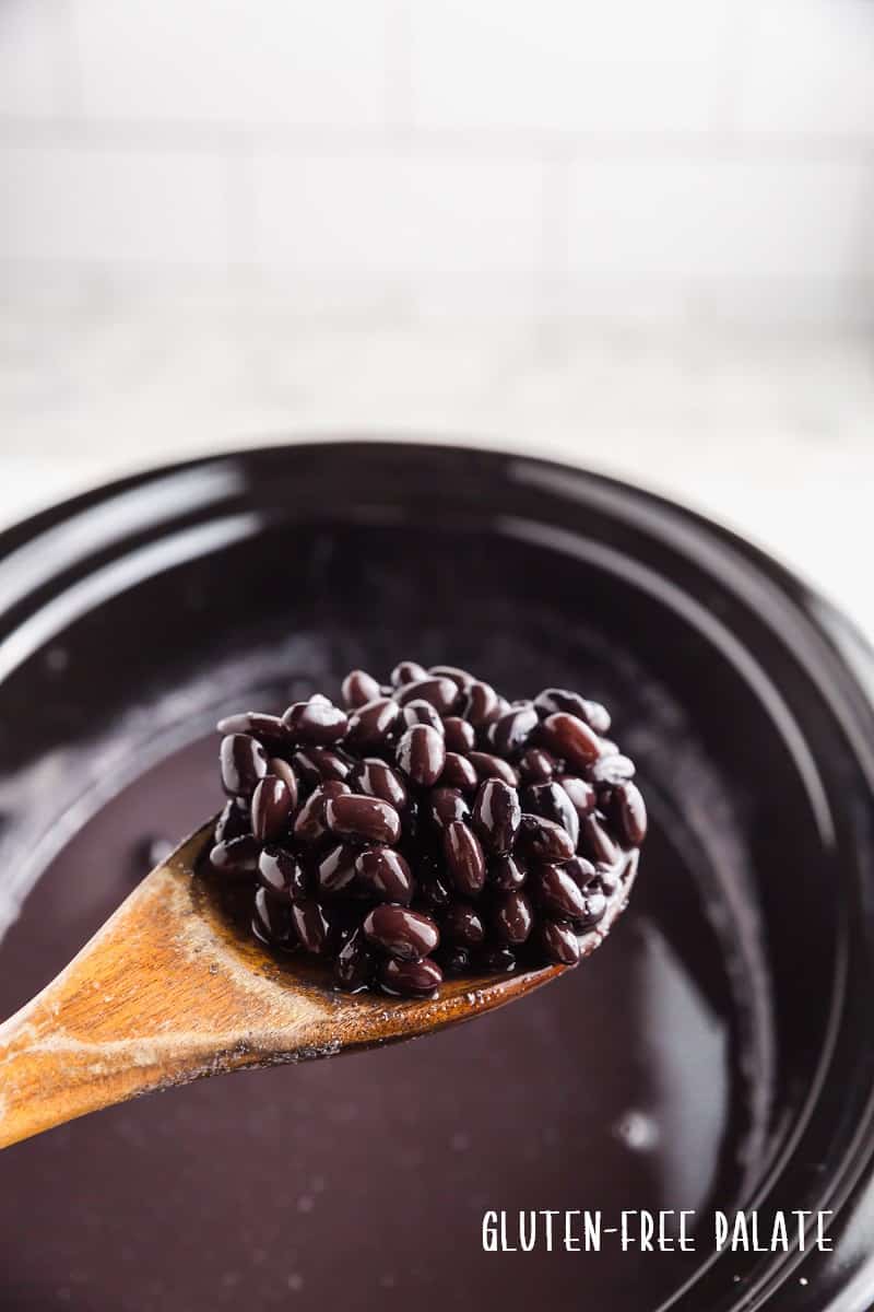 https://www.glutenfreepalate.com/wp-content/uploads/2020/09/Crockpot-Black-Beans-1.2.jpg