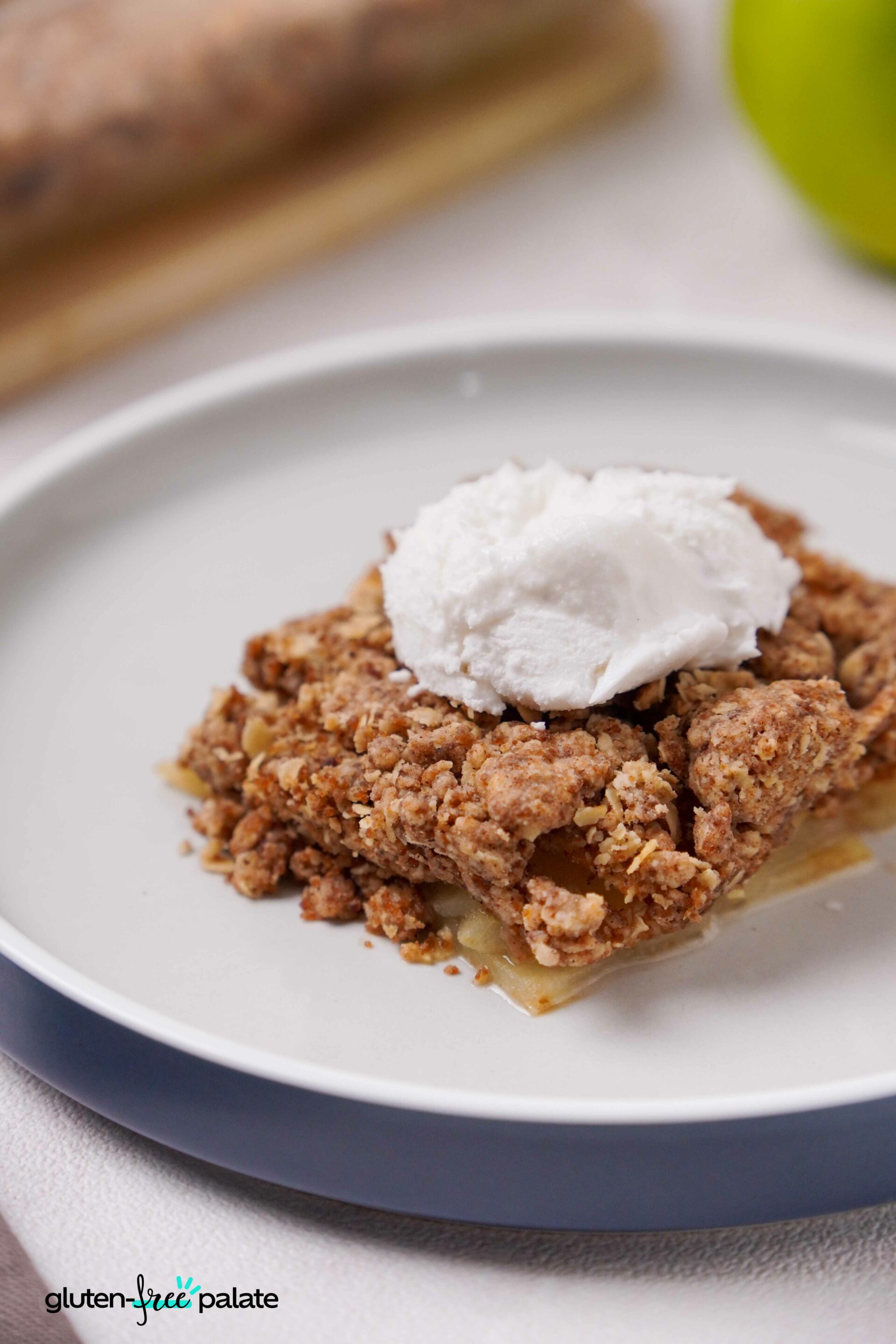 The BEST Apple Crumble (Quick & Easy)